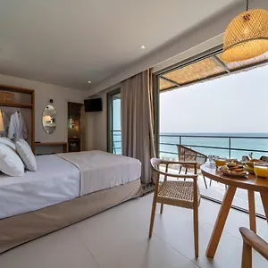 Thea Beachfront Suites In Lourdas Beach Lourdata (Kefalonia)