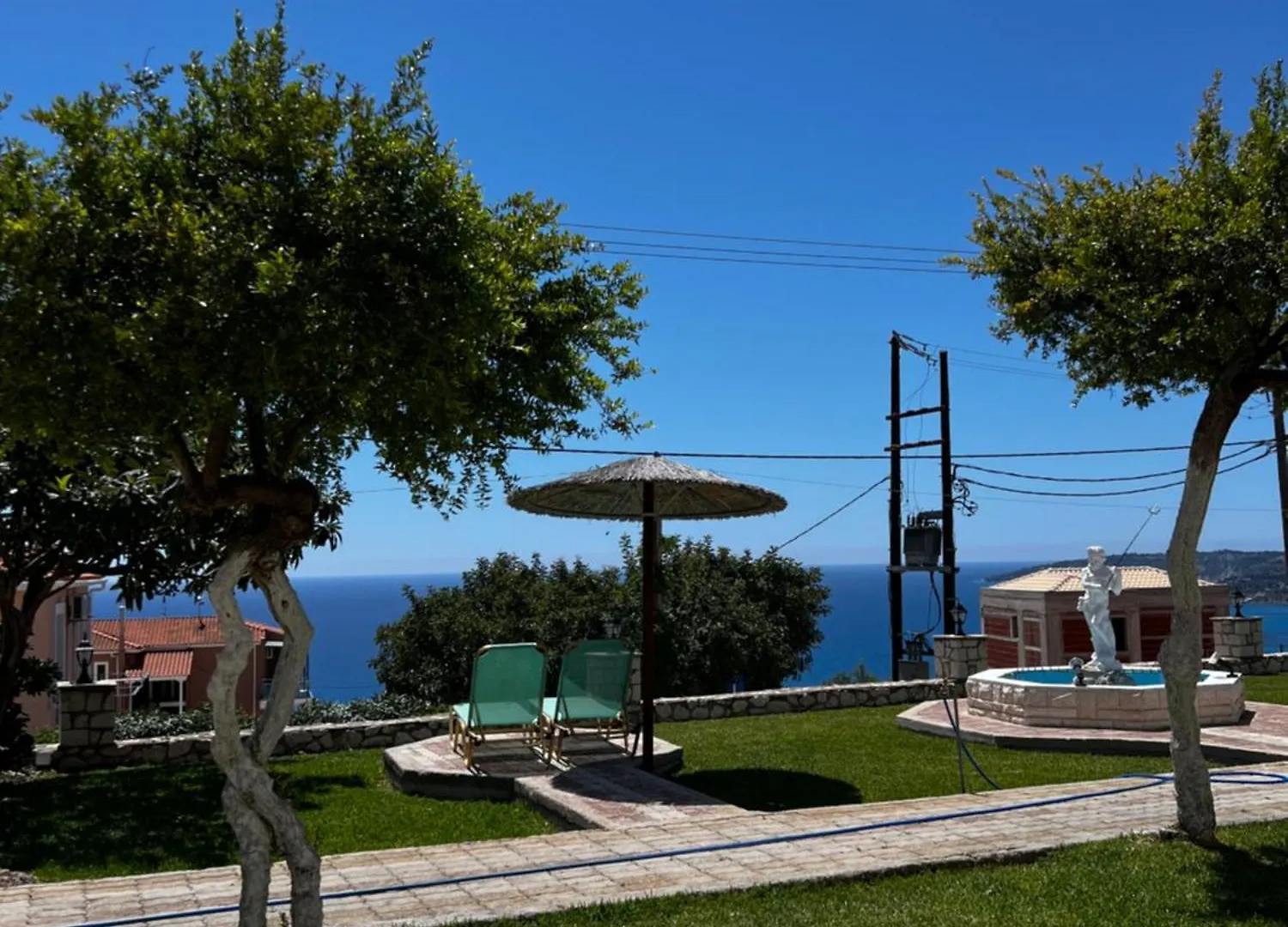 Ocean Front Studios 77 Lourdata  2*, Lourdata (Kefalonia)