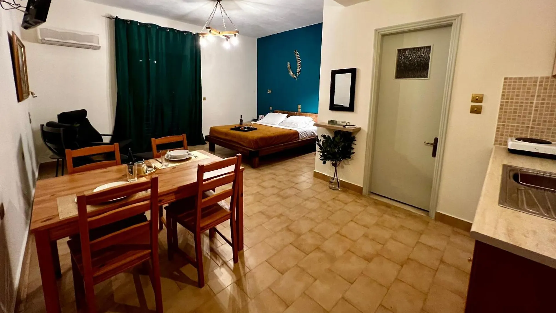 Ocean Front Studios 77 Lourdata  Greece