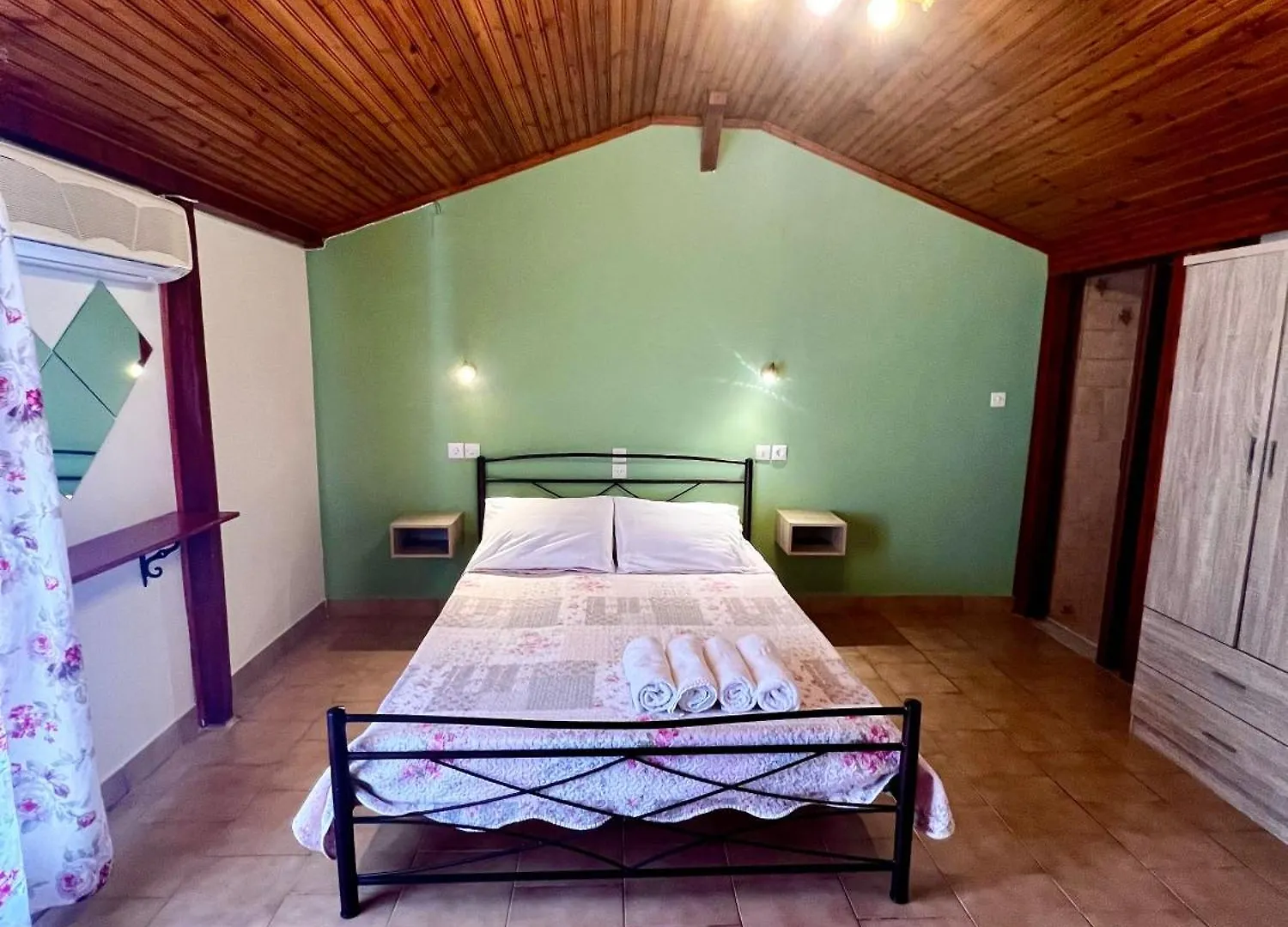 Ocean Front Studios 77 Lourdata  Lourdata (Kefalonia)